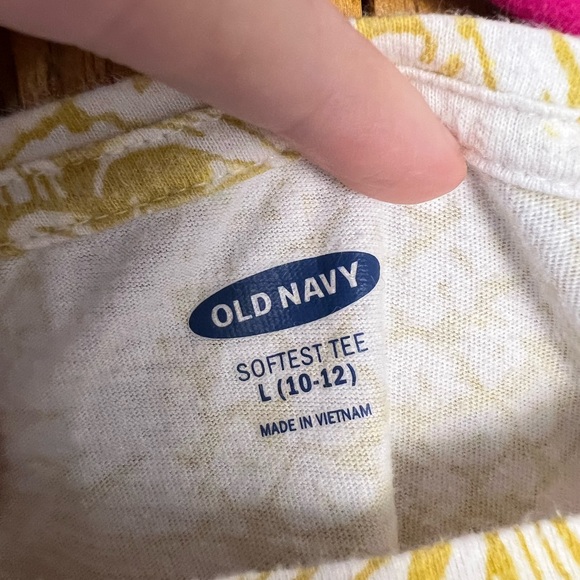 Old Navy Pineapple Softest Tee, yellow & white, Girl’s L (10-12) - Picture 3 of 3
